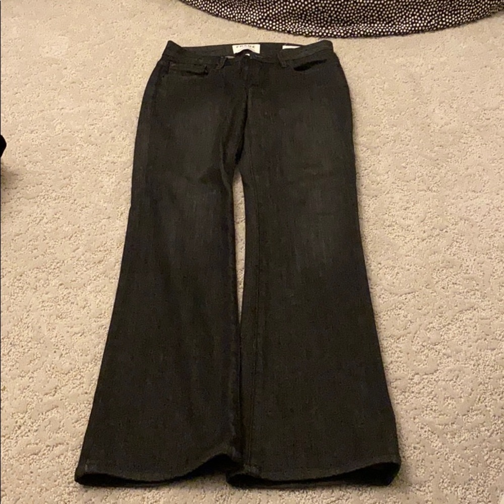 Frame dark washed jeans